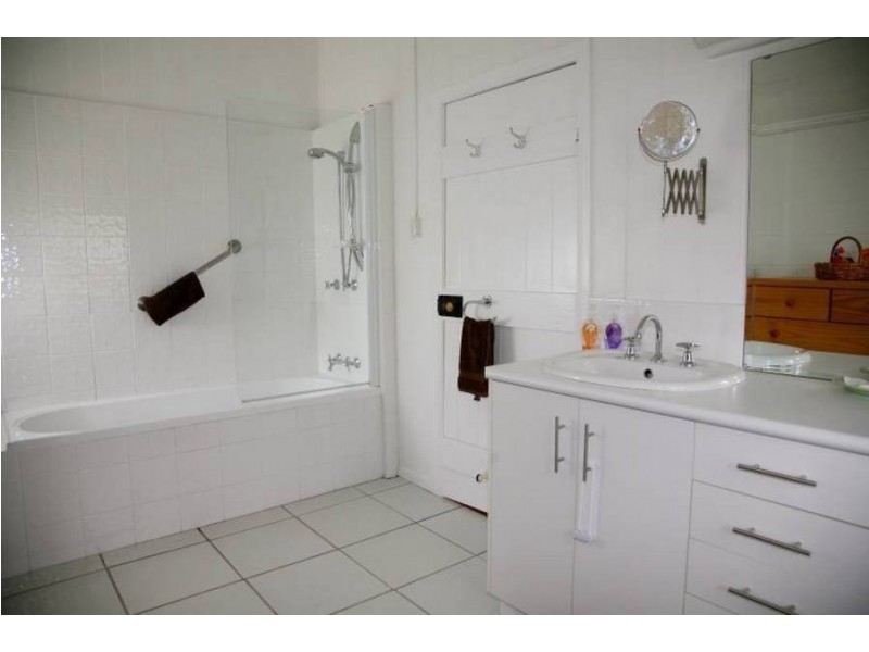 102 North Street, Maryborough QLD 4650