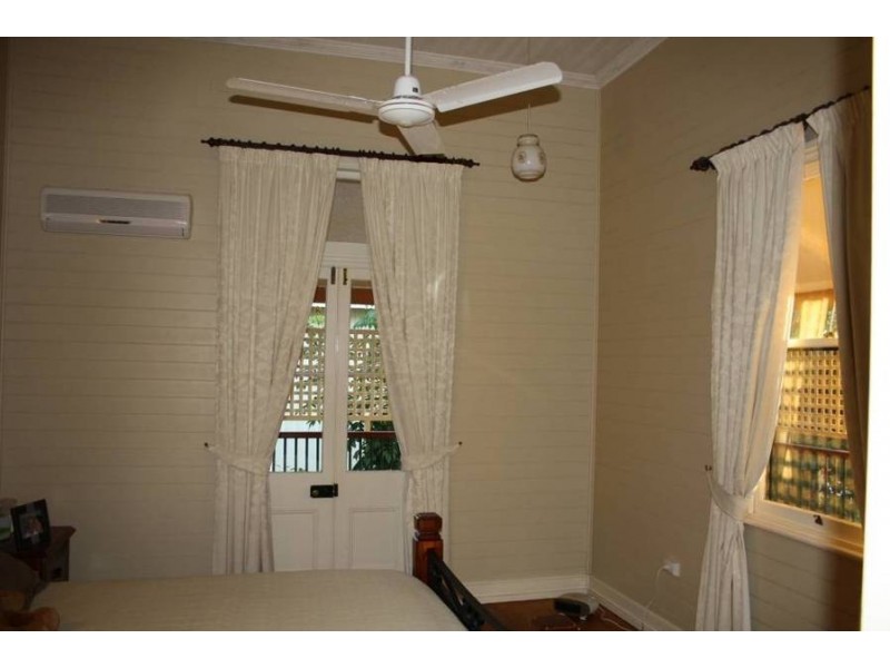 285 Lennox Street (18 Elizabeth Street), Maryborough QLD 4650