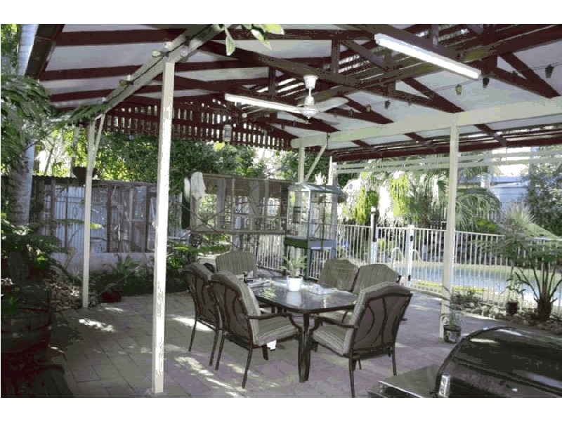 50 Sunset Court, Tinana QLD 4650