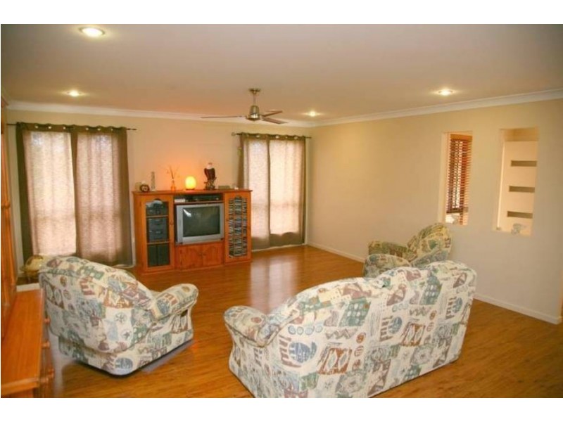 Oakhurst QLD 4650