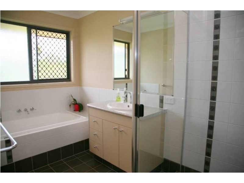 Oakhurst QLD 4650