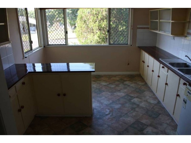 6 Wynne Parade, Maryborough QLD 4650