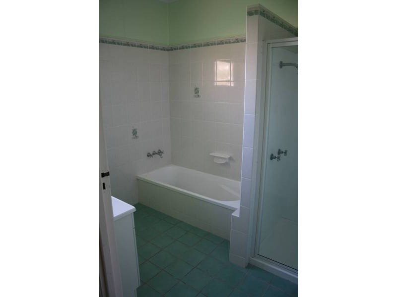 6 Wynne Parade, Maryborough QLD 4650