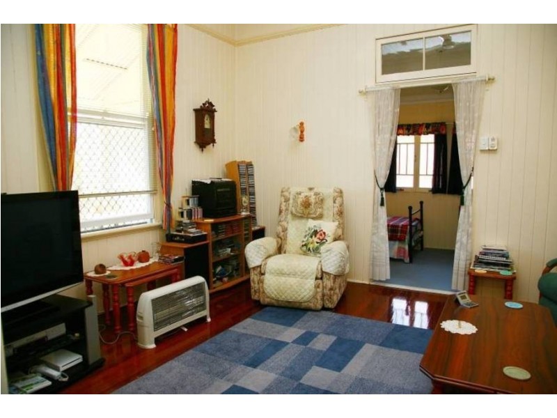 34 North Street, Maryborough QLD 4650