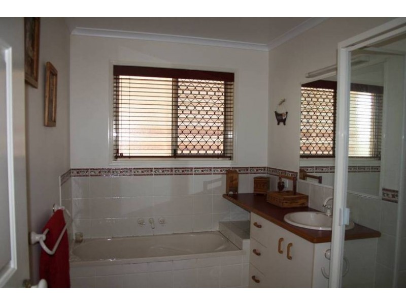 6 Leonard Court, Tinana QLD 4650