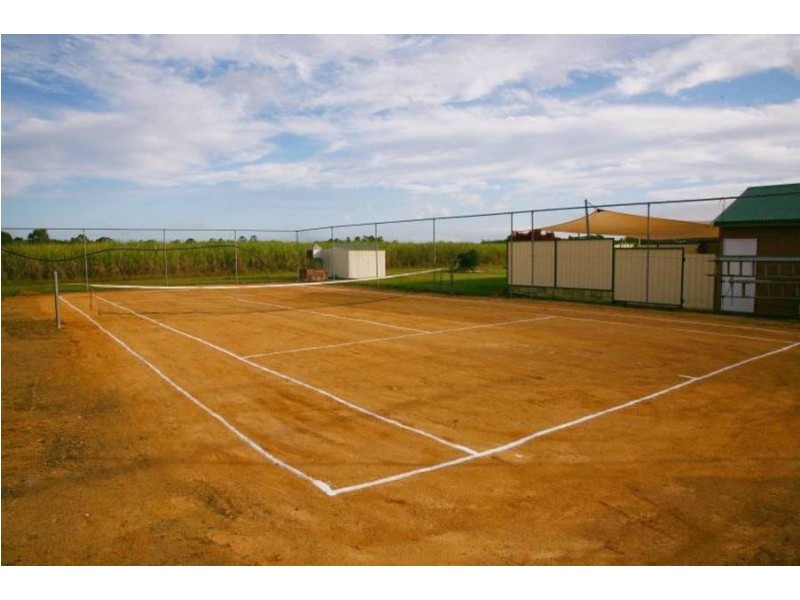 10 Saunders Road, Oakhurst QLD 4650