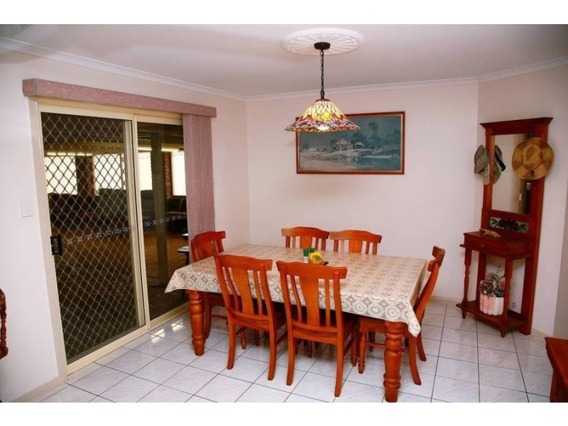 10 Saunders Road, Oakhurst QLD 4650