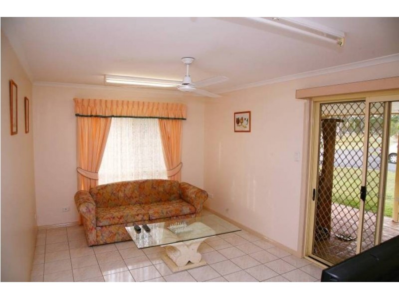 10 Saunders Road, Oakhurst QLD 4650