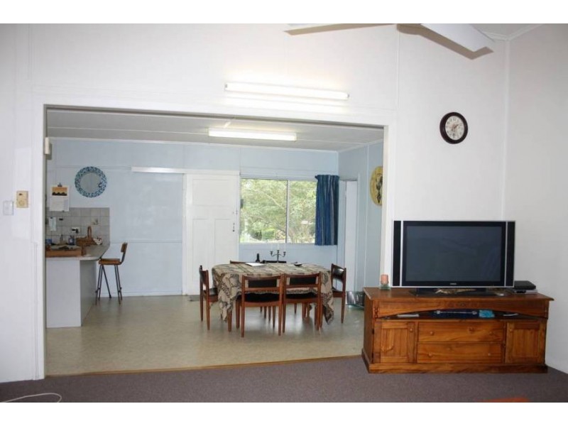 12 Crimmens Street, Maryborough QLD 4650