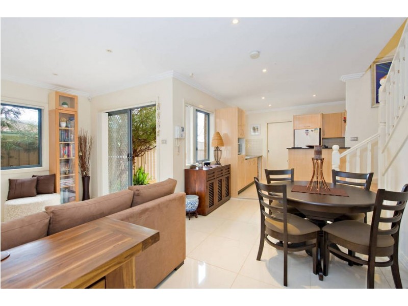 2/278 – 280 Port Hacking Rd, Miranda NSW 2228