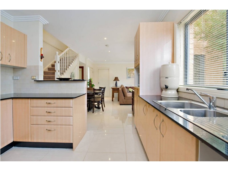 2/278 – 280 Port Hacking Rd, Miranda NSW 2228