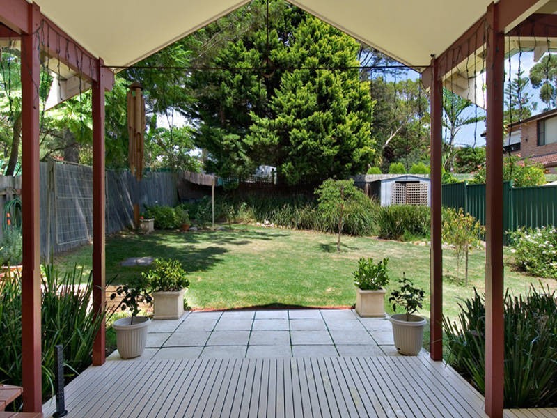 1 Rowe Street, Connells Point NSW 2221