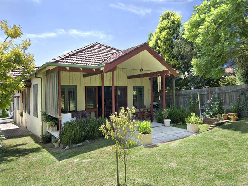 1 Rowe Street, Connells Point NSW 2221