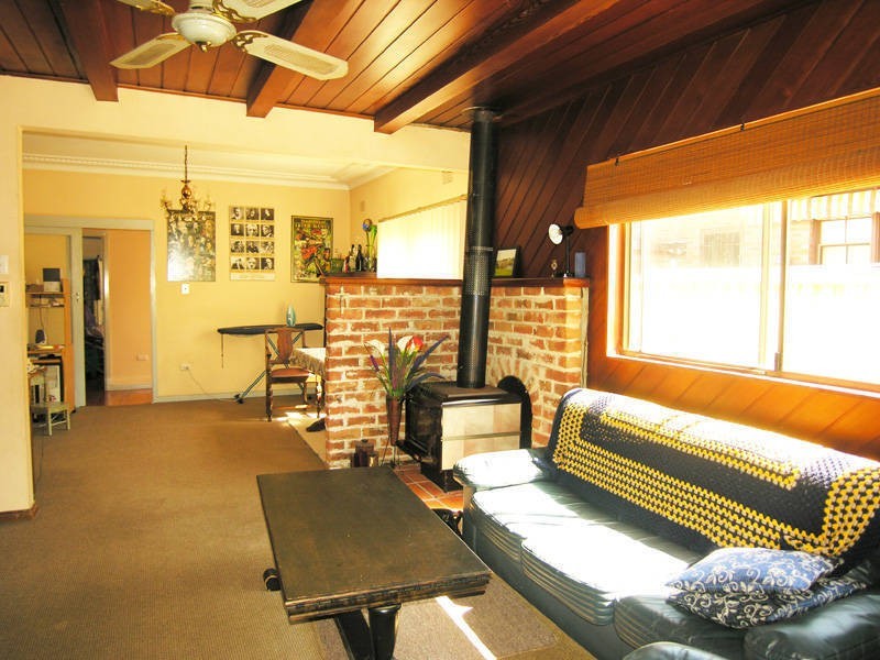 126 Russell Ave, Dolls Point NSW 2219