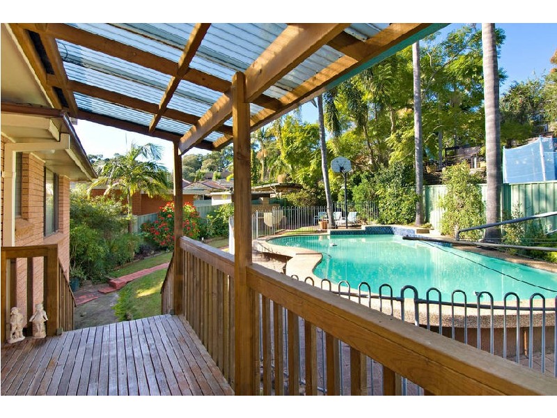 30 Stirling Ave, Kirrawee NSW 2232