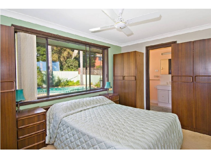 30 Stirling Ave, Kirrawee NSW 2232