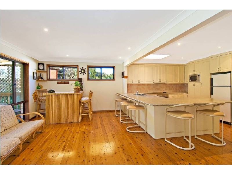 30 Stirling Ave, Kirrawee NSW 2232