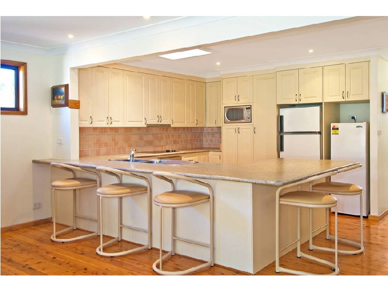 30 Stirling Ave, Kirrawee NSW 2232