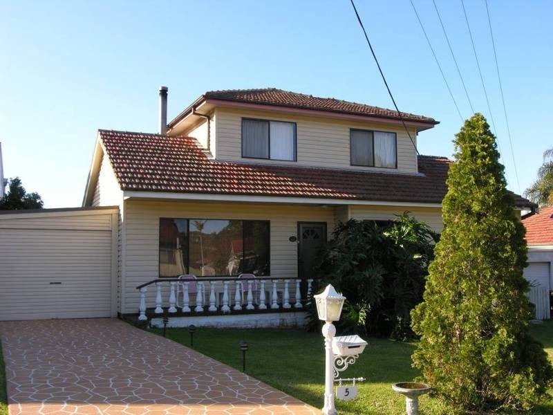 5 Coolabah Place, Caringbah NSW 2229