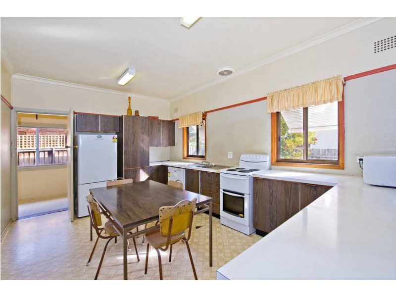 2 Pacific Street, Caringbah NSW 2229