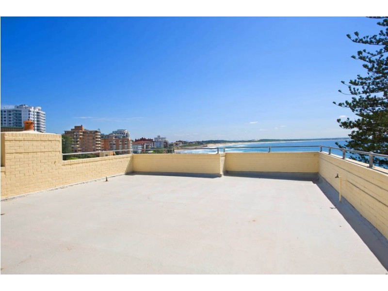 2/4 The Esplanade, Cronulla NSW 2230