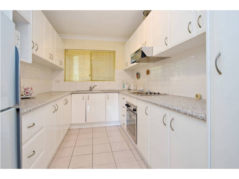 3/94 Linden Street, Sutherland NSW 2232