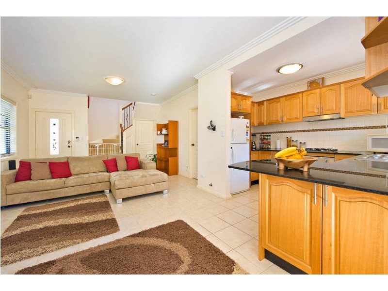 1/11 Wallumatta Rd, Caringbah NSW 2229