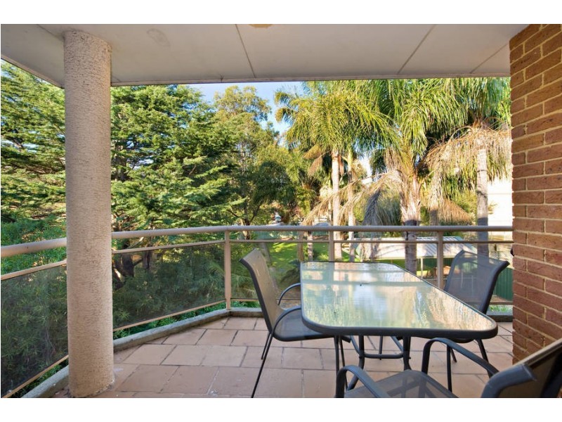 9/4 Vista St, Caringbah NSW 2229