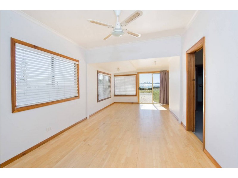 188 Prince Charles Pde, Kurnell NSW 2231