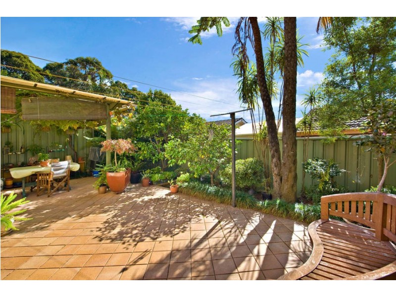 2/95 Yathong Road, Caringbah NSW 2229