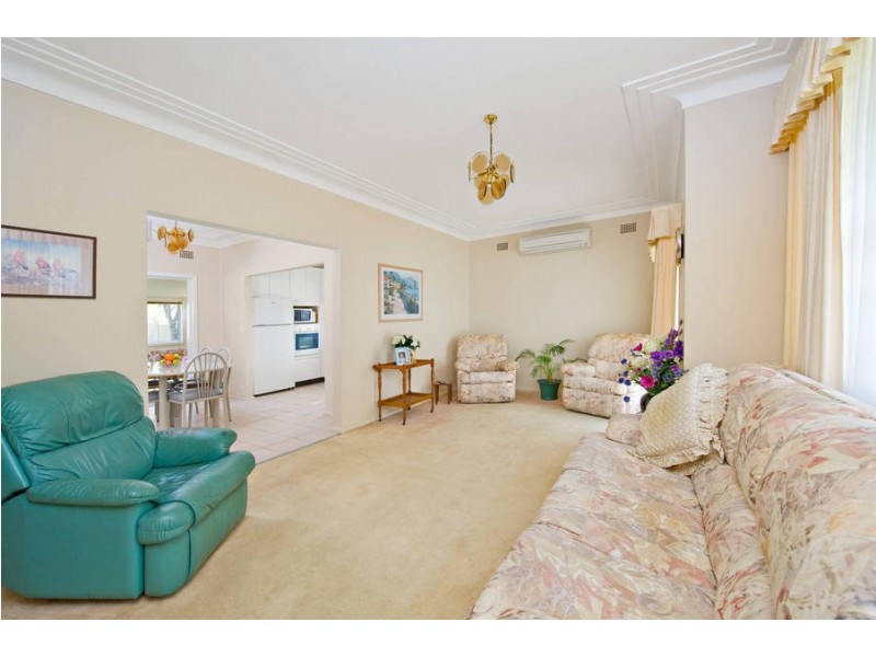 1 Gannons Road, Caringbah NSW 2229