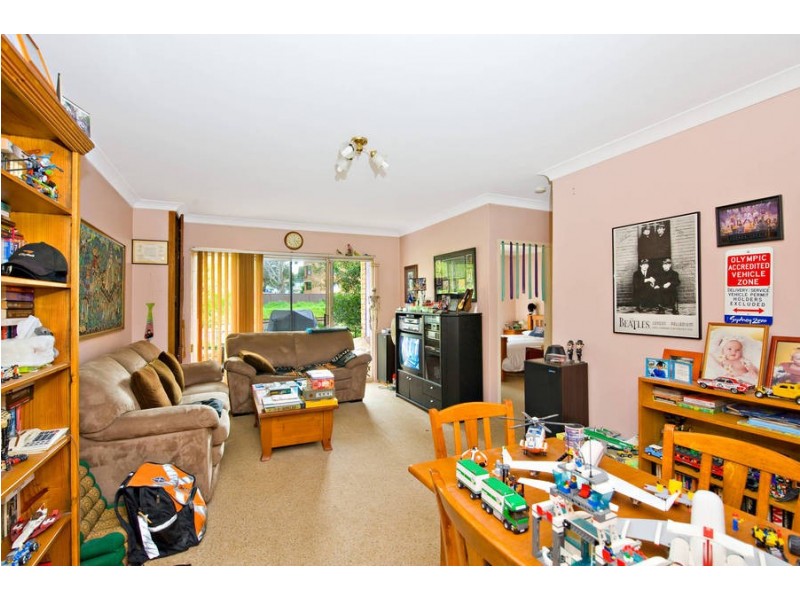4/2-4 Curtis St, Caringbah NSW 2229