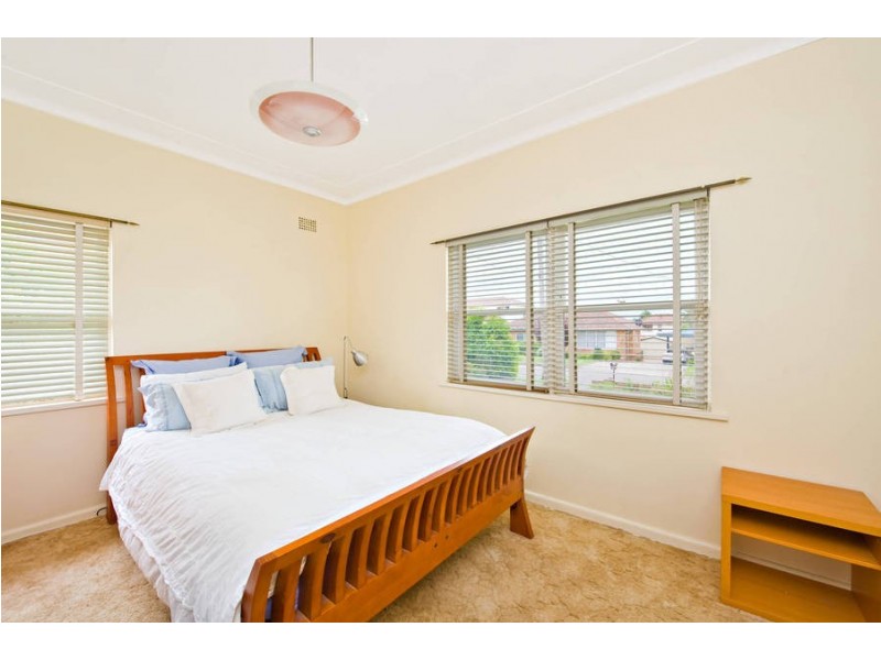 6 Taywood St, Woolooware NSW 2230