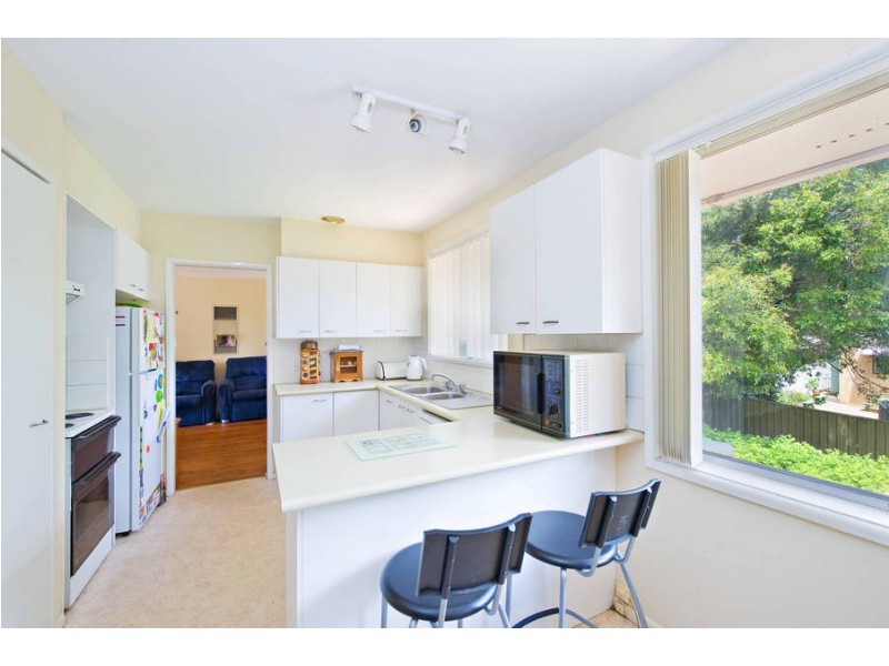 6 Amitaf Ave, Caringbah South NSW 2229