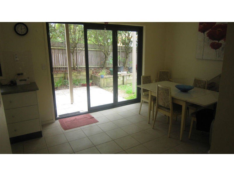 2/26 Hope Street, Wyong NSW 2259