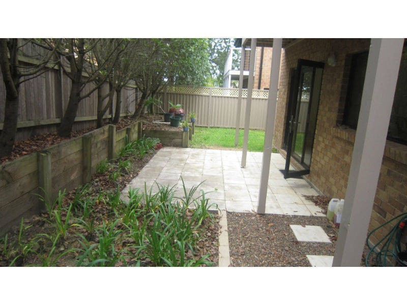 2/26 Hope Street, Wyong NSW 2259