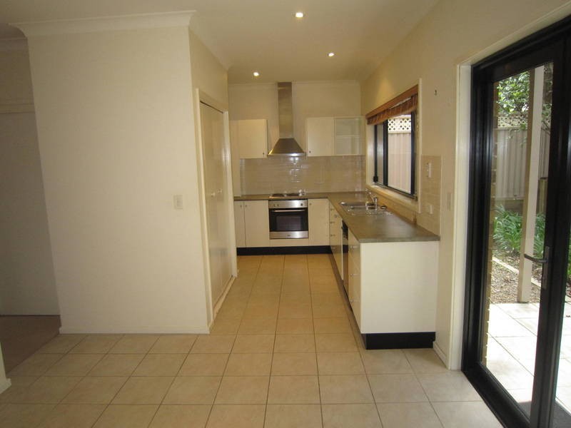 2/26 Hope Street, Wyong NSW 2259