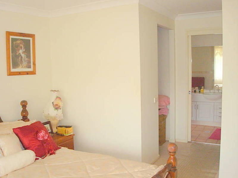 26 Settlement Drive, Wadalba NSW 2259