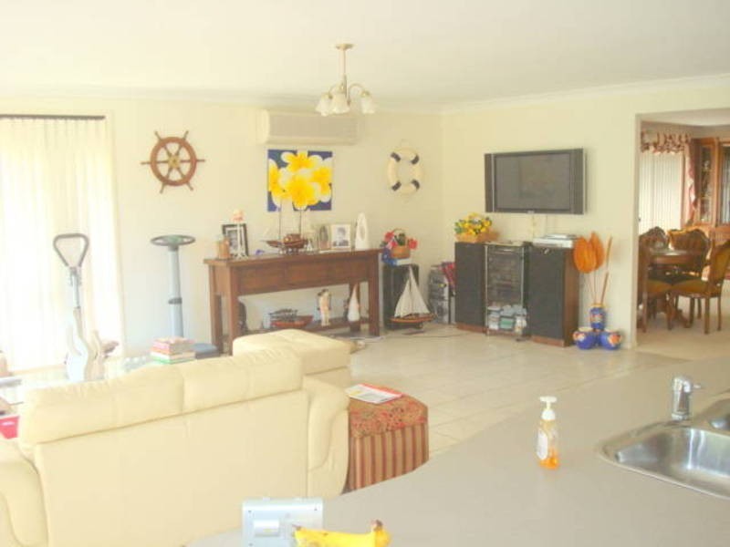 26 Settlement Drive, Wadalba NSW 2259