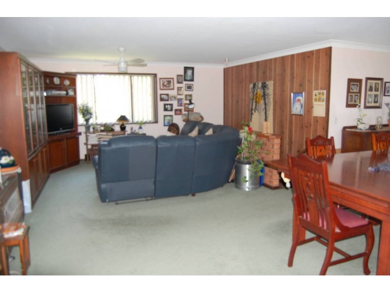 2 Kingland Close, Tacoma South NSW 2259