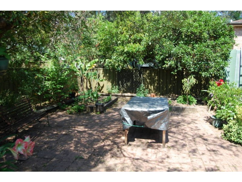 2 Kingland Close, Tacoma South NSW 2259