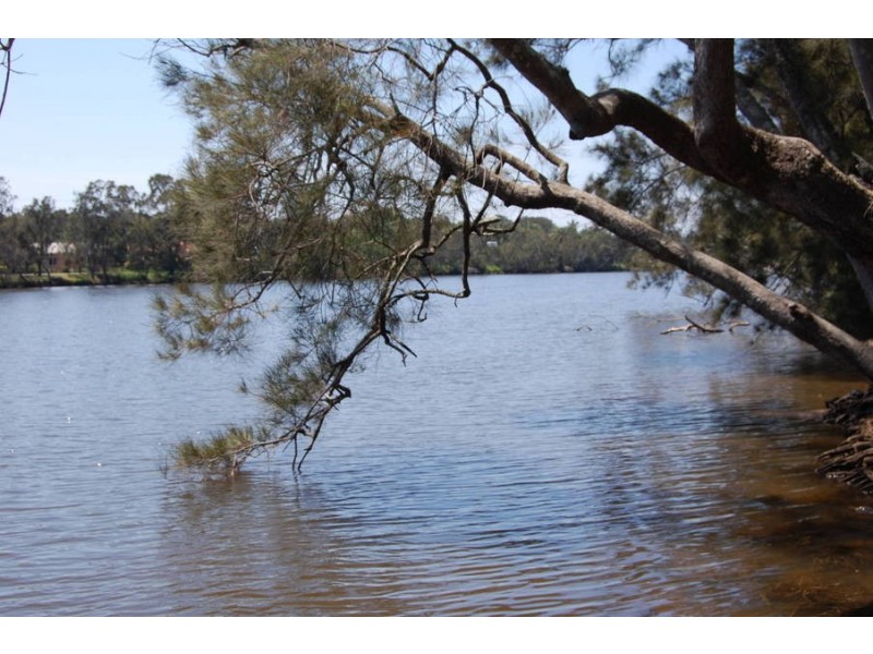 2 Kingland Close, Tacoma South NSW 2259