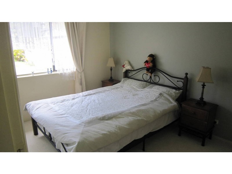 57 Warner Ave, Tuggerawong NSW 2259