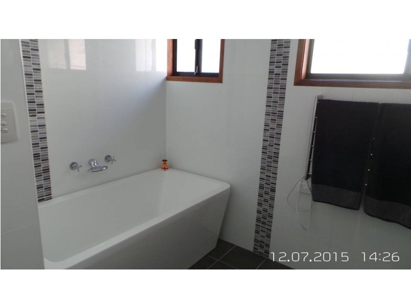 10 Yumbool Cl, Forresters Beach NSW 2260