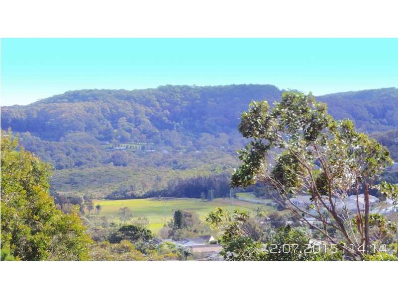 10 Yumbool Cl, Forresters Beach NSW 2260