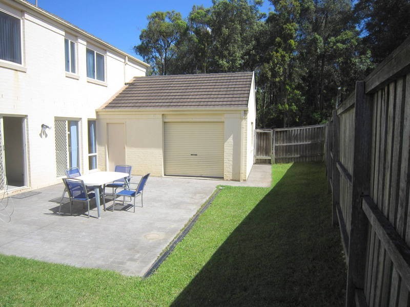 4 Matthew Circuit, Mardi NSW 2259