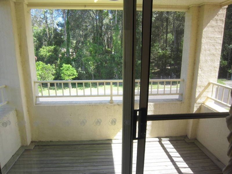 4 Matthew Circuit, Mardi NSW 2259