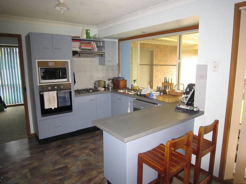 16 Red Cedar Cl, Ourimbah NSW 2258