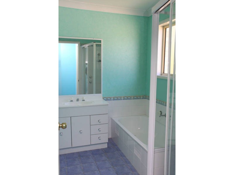 204 Woodbury Park Drive, Mardi NSW 2259