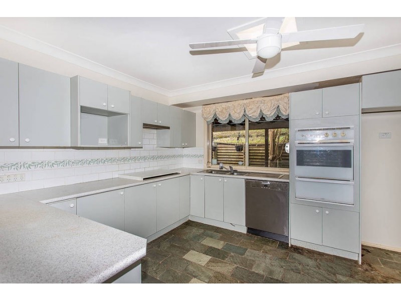 11 Treeview Place, Mardi NSW 2259